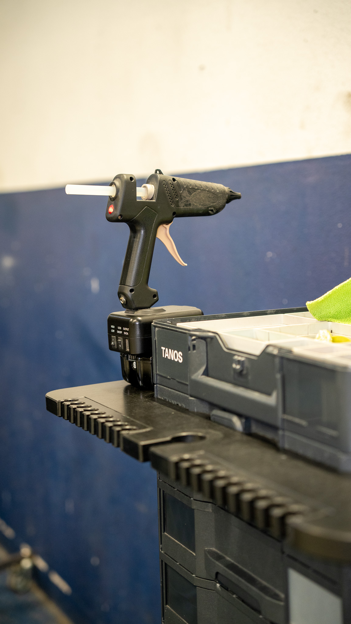 Klebetechnik (Glue Pull) – Vorbereitung mit Heißkleber